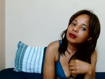 lusciouslips2 live cam video preview