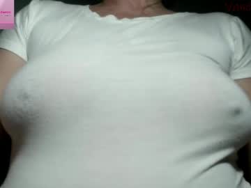 Vanesared2 Hardnipples webcam from Colombia